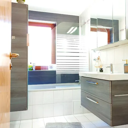 Apartamento Terminal Design - Terrasse & Waipu Tv, Nahe Stuttgart Messe & Boeblingen *