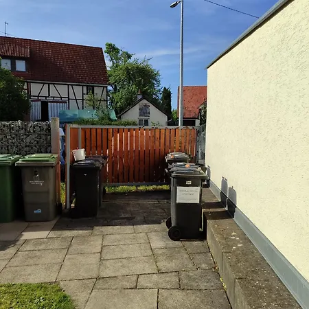 Terminal Design - Terrasse & Waipu Tv, Nahe Stuttgart Messe & Boeblingen Steinenbronn